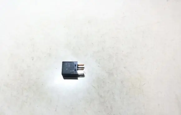 Mitsubishi Colt Other relay mb953382 v23075e1001x1