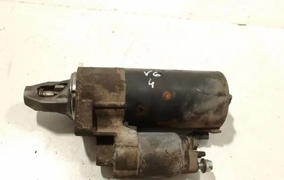 Mercedes-Benz E W211 Starter motor A0061514101