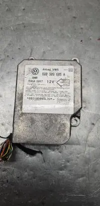 Volkswagen Golf IV Airbag control unit/module 6Q0909605A 28990202A 19D08GL3V