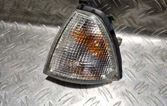 Nissan Primera Front indicator light 21024548 6R019524