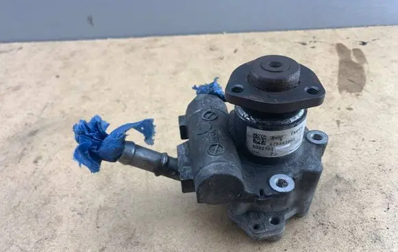 BMW 3 E90 E91 Power steering pump 678883803 32416788838 6788838