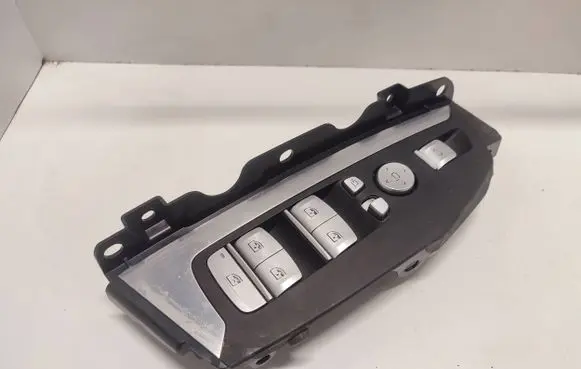 BMW X3 G01 Electric window control switch 61316847099 6847099