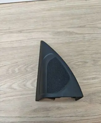 Volvo V60 Front door high frequency speaker 08676892 13W48 07010701