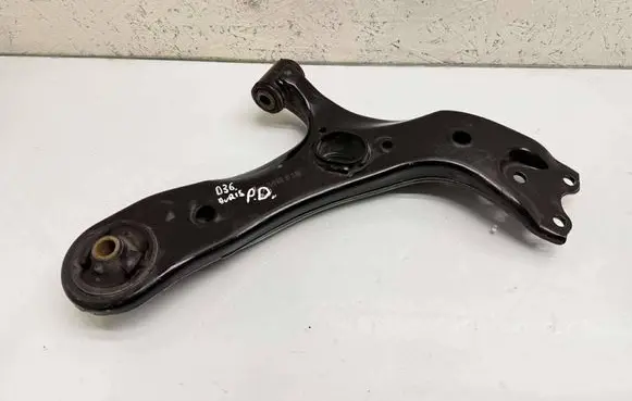 Toyota Auris E180 Front lower control arm/wishbone