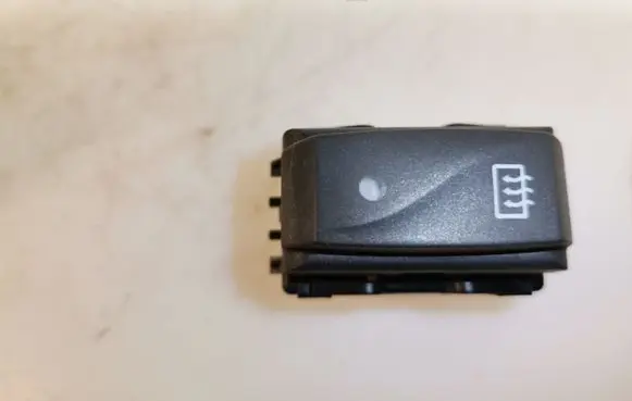 Renault Trafic III (X82) Windscreen/window heater switch 253508347R 93868044 1009622