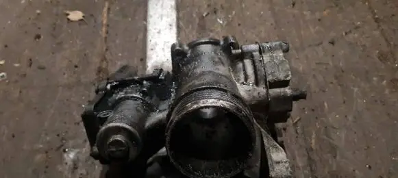 Volvo V70 EGR valve 30774812
