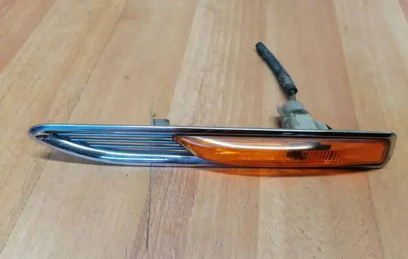 Ford Mondeo MK IV Front fender indicator light 7S7113K354BF