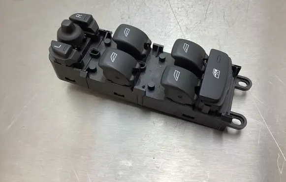 Volvo V70 Electric window control switch 31272004 09W476 SWEA05