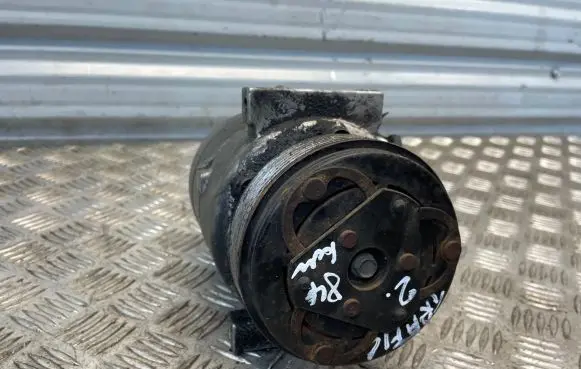 Renault Trafic II (X83) Air conditioning (A/C) compressor (pump)