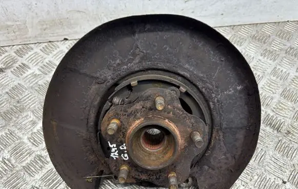 Nissan 350Z Rear wheel hub