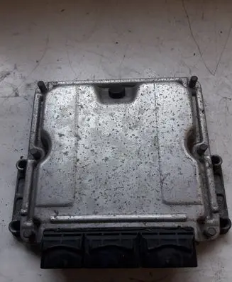 Renault Laguna II Engine control unit/module 0281011571