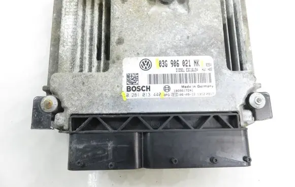 Volkswagen PASSAT B6 Engine control unit/module 03G906021NK 0281013440