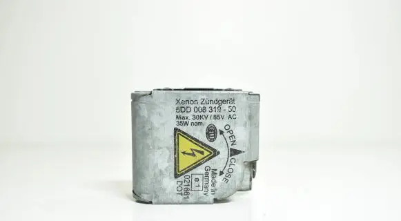 Audi A6 S6 C6 4F Headlight ballast module Xenon 5DD00831950