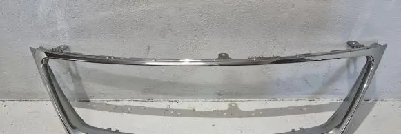 Lexus IS 220D-250-350 Front grill 52711-53010