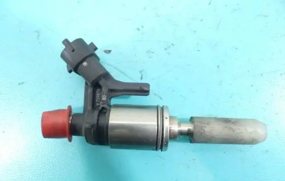 Peugeot 207 Fuel injector IMPRK1131046