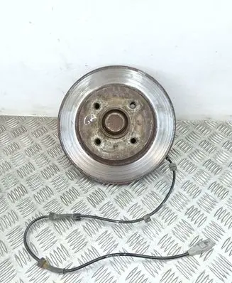 Citroen C4 I Picasso Rear wheel hub 9653663180 4545E8 96536631