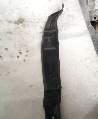 Audi A6 C7 Fender end trim 4G0821112