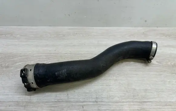 Porsche Cayenne (92A) Intercooler hose/pipe 95811017311 7P5145993B