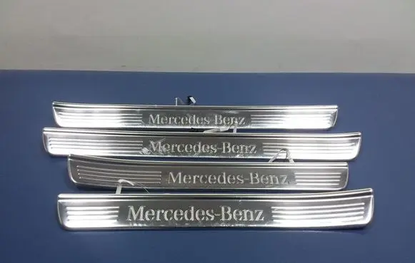 Mercedes-Benz S W222 Foot area side trim A2226805335