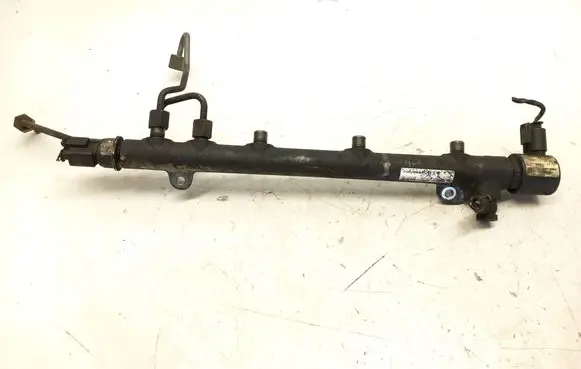 Mercedes-Benz C W204 Fuel main line pipe 9307Z515A01