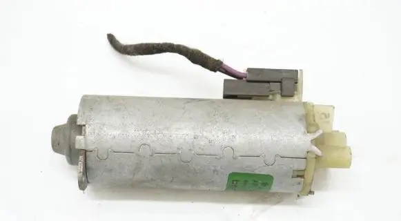 Volvo XC90 Seat adjustment motor 0130002529