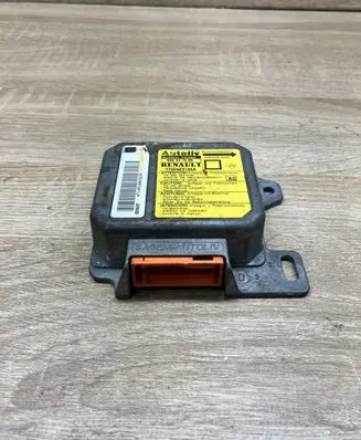 Renault Megane I Airbag control unit/module 550347500 7700423185A