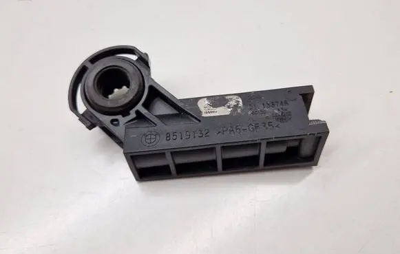 BMW X3 F25 Intercooler pipe mounting bracket 8519132