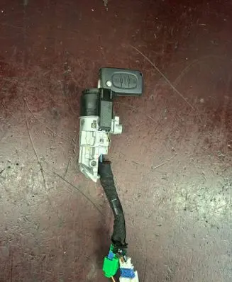Peugeot 607 Ignition lock 9654570280
