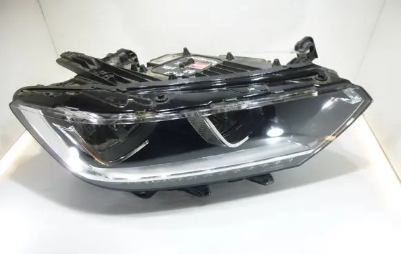 Volkswagen PASSAT B8 Headlight/headlamp 3G1941774D 90108880