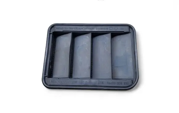 BMW X2 F39 Quarter panel pressure vent 9201647