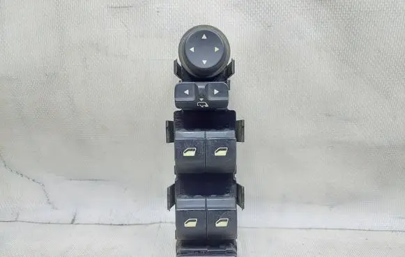 Peugeot 207 Electric window control switch 53269704 53269700