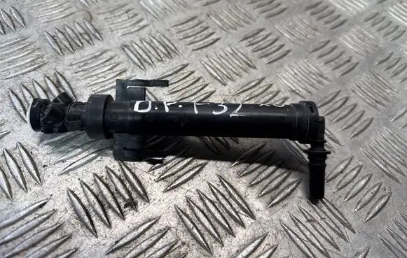 BMW 4 F32 F33 Headlight washer spray nozzle 7275658