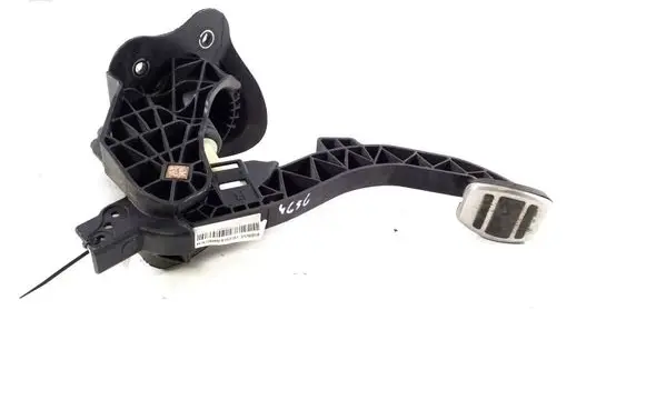 Peugeot 3008 II Clutch pedal 9676728880