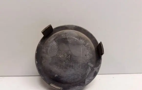 Headlight/headlamp dust cover
