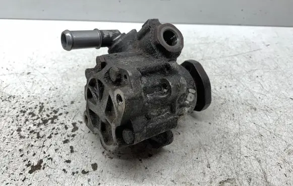 Volkswagen Sharan Power steering pump 91115