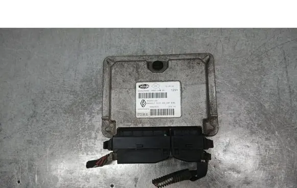 Renault Clio II Engine control unit/module ECU 8200230585