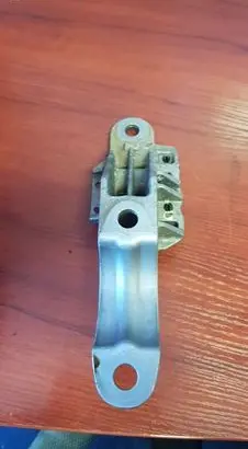 BMW 7 G11 G12 Sway bar bush bracket, front 6884013