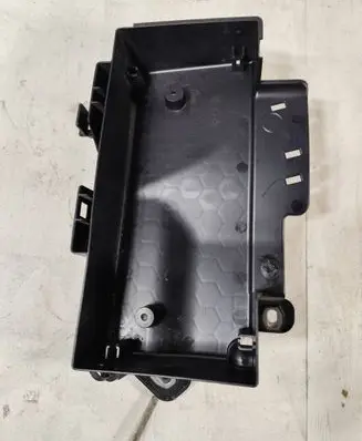 Mercedes-Benz S W222 Fuse box cover A2225402040