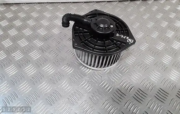 Honda FR-V Heater fan/blower 8315030352