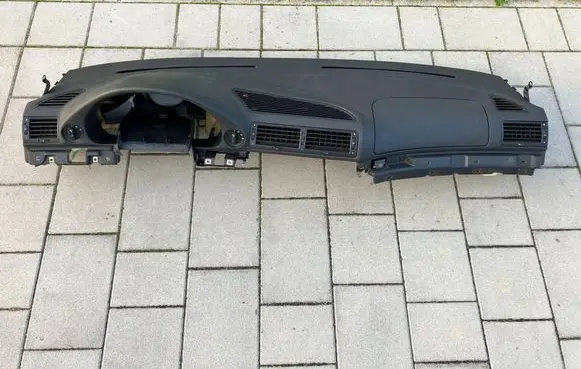 BMW 7 E38 Dashboard 