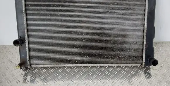Toyota Prius (XW30) Coolant radiator
