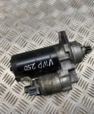 Volkswagen PASSAT B6 Starter motor 005831320