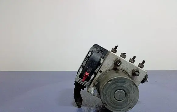 Skoda Fabia Mk3 (NJ) ABS Pump 6C0614517G