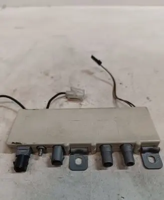 BMW 5 E39 Aerial antenna amplifier 8378090