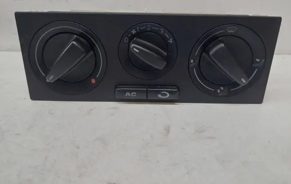 Volkswagen PASSAT B5.5 Climate control unit 1J0820045M 901512020000