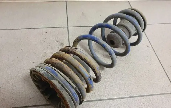 Peugeot Partner Rear coil spring