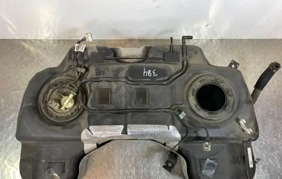 Jeep Grand Cherokee WL Fuel tank 68459140AF