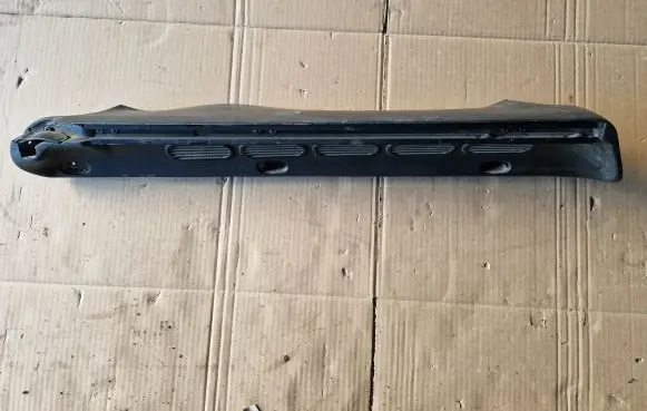 Volkswagen Golf III Parcel shelf load cover mount bracket 1H9867775A