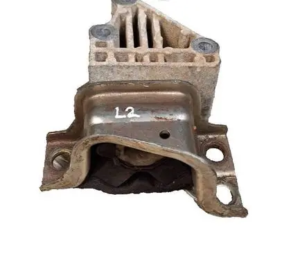 Engine mount bracket
