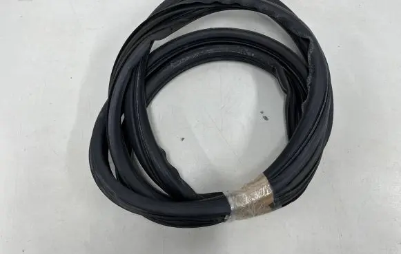 Citroen Nemo Front door rubber seal